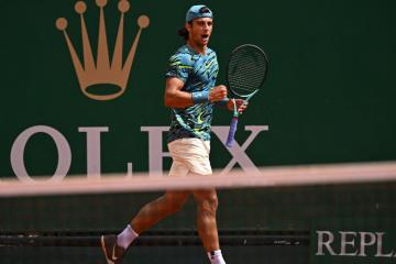 Italiano Musetti venció a Djokovic en Montecarlo