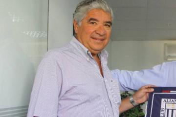 Pío Dávila: "Hay que estar loco para pensar en sacar a 'Chicho' Salas"
