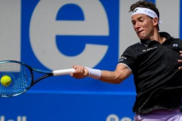 Casper Ruud debutó con triunfo en Barcelona
