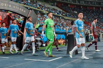 Solís: “Se nota que el equipo quiere jugar, estamos comprometidos todos”