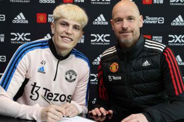 Argentino Garnacho renovó con Manchester hasta 2028
