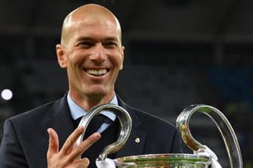 Zinedine Zidane mantiene contacto con el Real Madrid