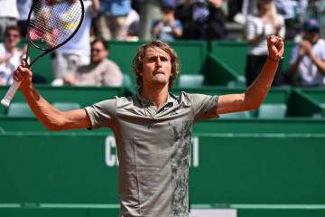 Zverev reapareció en arcilla con triunfo