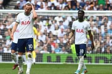 ¡Sigue de capa caída! Tottenham cayó ante Brentford de local