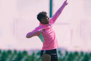 Tapia: "Me encantaría en algún momento poder jugar en mi país y si es Alianza Lima mucho mejor"