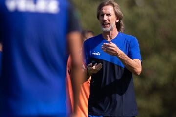 Gareca sobre su presente en Vélez: "Estamos en una etapa que necesitamos pastillas para dormir"