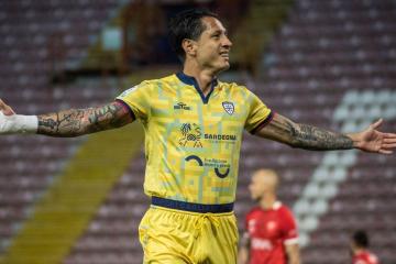 Gianluca Lapadula fue convocado para el duelo de Cagliari vs. Palermo