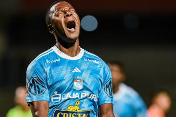 Ascues: "Feliz de ayudar al equipo a conseguir los 3 puntos en una plaza muy difícil"