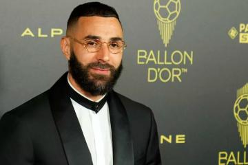 Benzema viene siendo tentado para jugar en el fútbol árabe