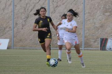 Cantolao sorprendió a Ayacucho en la Liga Femenina