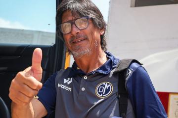 Comizzo: "Ese club no merecía la ayuda del línea para poder voltearnos el partido"