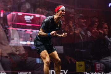 Diego Elías sufrió, pero avanzó a cuartos de final del Campeonato Mundial PSA