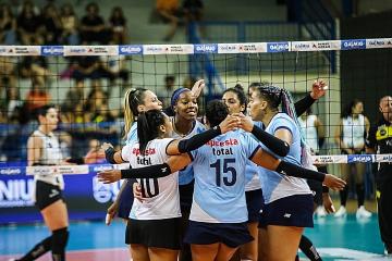 Regatas Lima venció por 3-2 a Boston College de Chile y clasificó a 'semis' del Sudamericano de Clubes