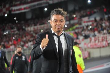Marcelo Gallardo se suma a Luis Enrique en la carrera por el PSG