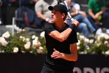 Jannik Sinner ganó en su debut y avanzó a 16avos de Roma