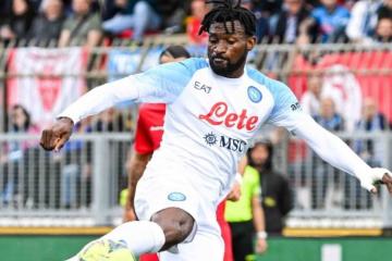 Napoli perdió en su visita ante Monza