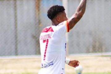 Sandoval: "El campo y el clima nos favorece mucho y lo aprovechamos de gran manera"