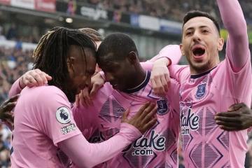 Everton goleó por 5-1 a Brighton y reactiva sus esperanzas de salvarse en Inglaterra