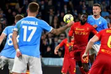 Lazio no pasó del empate a dos con Lecce y empieza asegurar puesto de Champions League