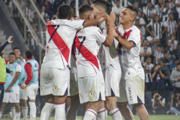 Olivares: "Vinimos a presionar y proponer"
