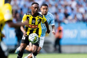 Con Sergio Peña todo el partido, Malmo igualó 2-2 con Hacken