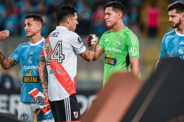 Solís: "Aún seguimos aspirando llegar a octavos"