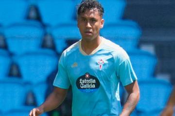 Tapia fue titular en derrota del Celta ante Valencia