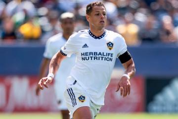 Durísima lesión: ‘Chicharito’ Hernández se perderá lo que resta del año
