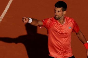 Djokovic ya está en 'semis' de Roland Garros