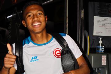 Páucar: “Somos un equipo bastante ambicioso, apuntamos a pelear el torneo”