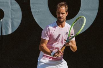 Tsitsipas perdió ante Gasquet en su estreno en césped