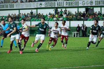 Goiás y Fluminense igualaron 2-2 por el Brasileirao