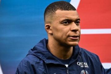 Mbappé: "Seguiré en el PSG la temporada que viene"