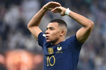 Mbappé llegó a los 40 goles con Francia