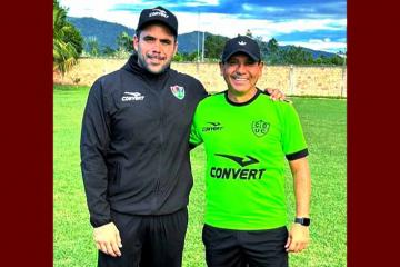 Cortijo se sumó a comando técnico de Unión Comercio que encabeza venezolano Farías