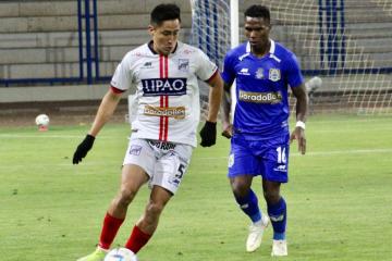 Villamarín: "Sigo manteniendo el contacto con el comando técnico de Reynoso"