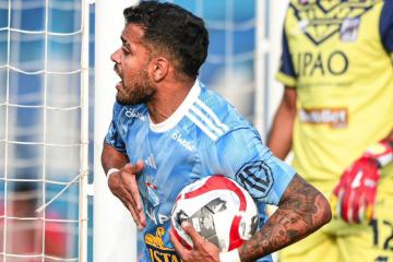Brenner: "En Cristal no puedes desistir nunca, luchamos hasta el final"