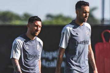 Busquets: "Con Messi nos entendemos con la mirada"