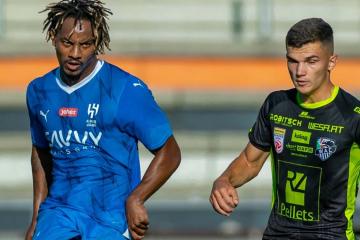 Carrillo estuvo en amistoso de Al Hilal