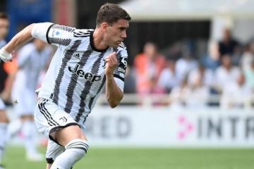 Vlahovic podría propiciar el fichaje de Mbappé al Real Madrid