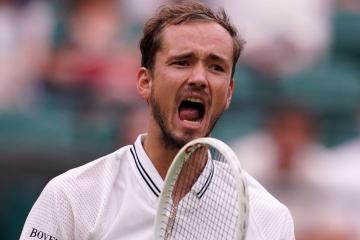Medvedev clasificó a cuartos de final en Wimbledon