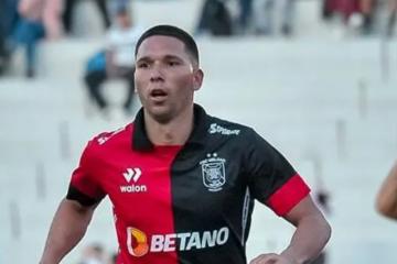Martínez: "Hicimos un gran partido, casi no llegaron a nuestra área, estuvo controlado"