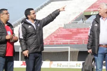 ¡Arrancó el Plan Paraguay! Antonio García Pye y Franco Navarro visitaron el estadio Antonio Aranda Encina