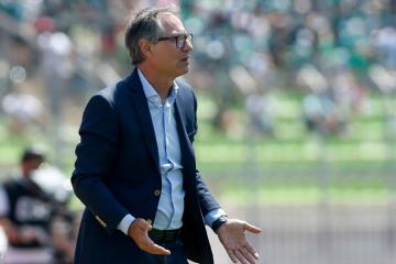 ¡Se le acabó la paciencia! U. Católica destituyó a Ariel Holan como entrenador