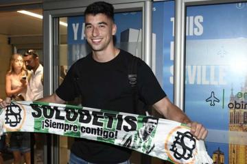 Marc Roca es anunciado como nuevo jugador del Real Betis