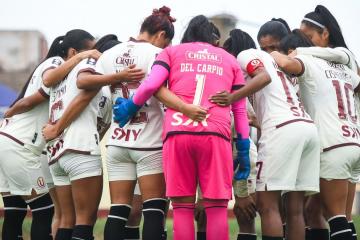 La 'U' goleó a Cantolao y se consolida como líder en la Liga Femenina