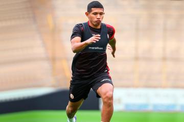 ¡Baja de última hora! Flores se perdería duelo ante Binacional