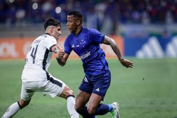 Botafogo rescató un punto ante Cruzeiro para seguir liderando el Brasileirao