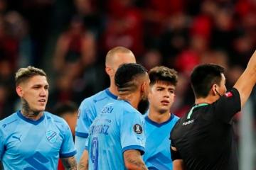 Bolívar presentó reclamo formal a la Conmebol por arbitraje de Kevin Ortega