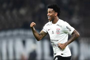 Corinthians sacó mínima ventaja ante Estudiantes